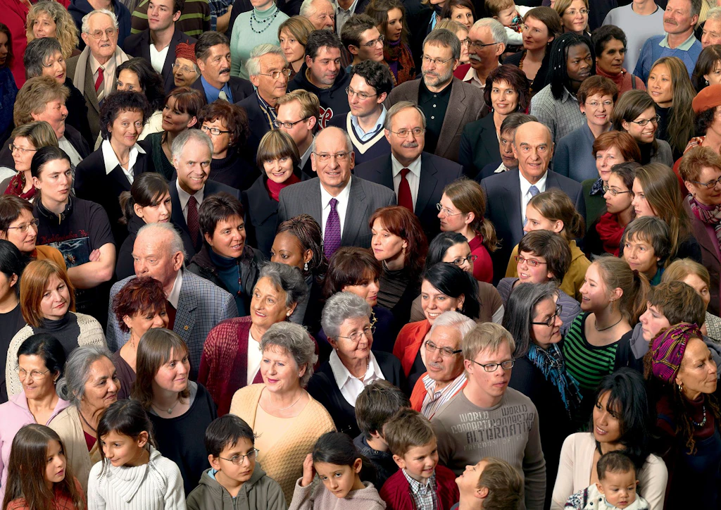Der Gesamtbundesrat 2008 (von links nach rechts): Bundesrätin Eveline Widmer-Schlumpf, Bundesrat Moritz Leuenberger, Bundesrätin Micheline Calmy-Rey, Bundespräsident Pascal Couchepin, Bundesrat Samuel Schmid, Bundesrätin Doris Leuthard, Bundesrat Hans-Rudolf Merz (Vizepräsident), Bundeskanzlerin Corina Casanova